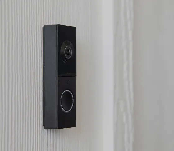 Control4 Chime doorbells in black and nickel finishes.